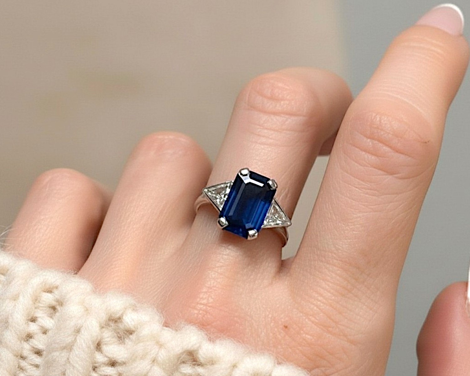 sapphire kite diamond on hand