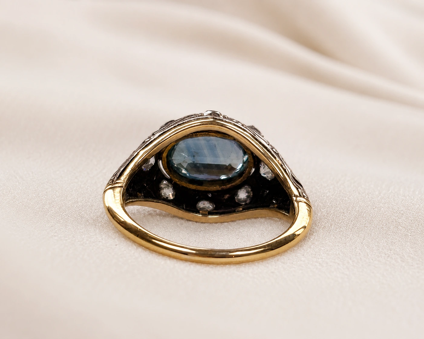 Edwardian chunky ring back