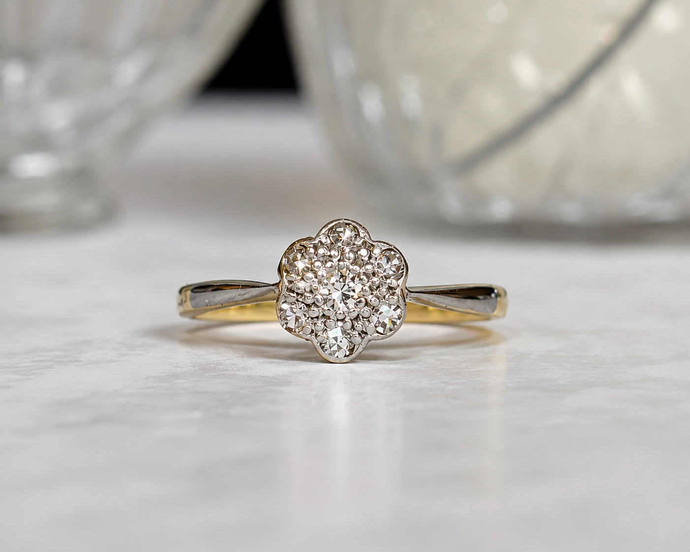 art deco daisy 1