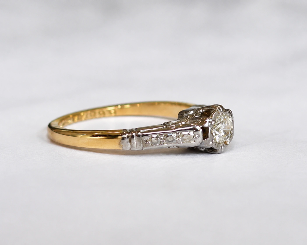 antique 1930s 18ct gold diamond solitaire with platinum shoulders for sale in leeds side view