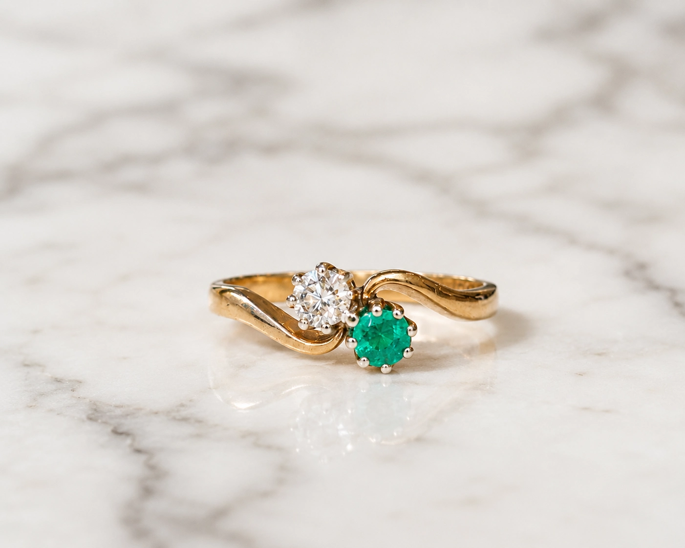 emerald toi et moi ring