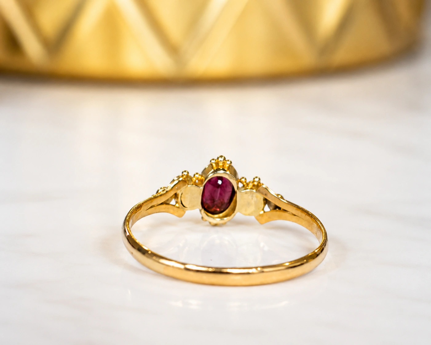 ruby pearl ring back