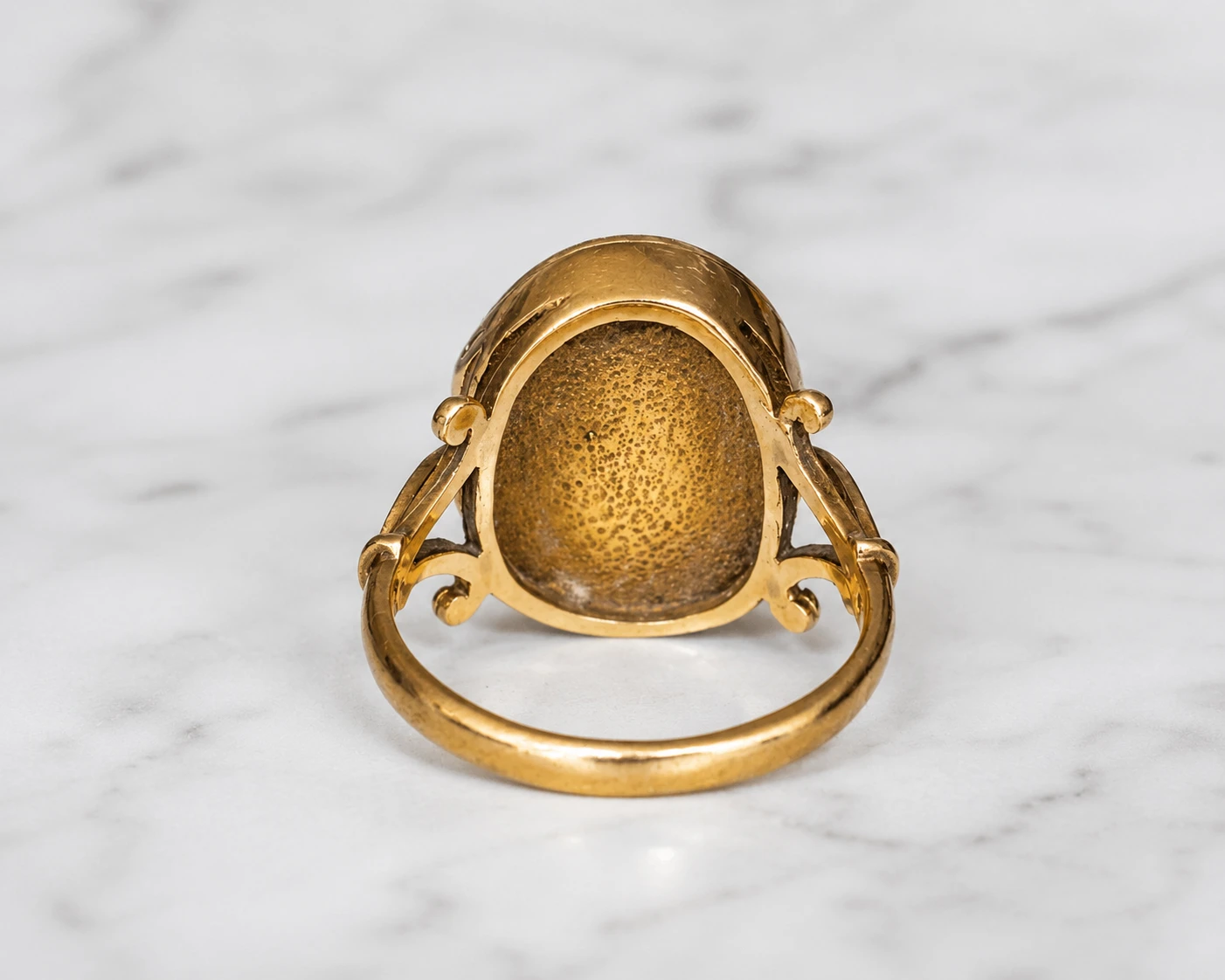 vintage locket ring back