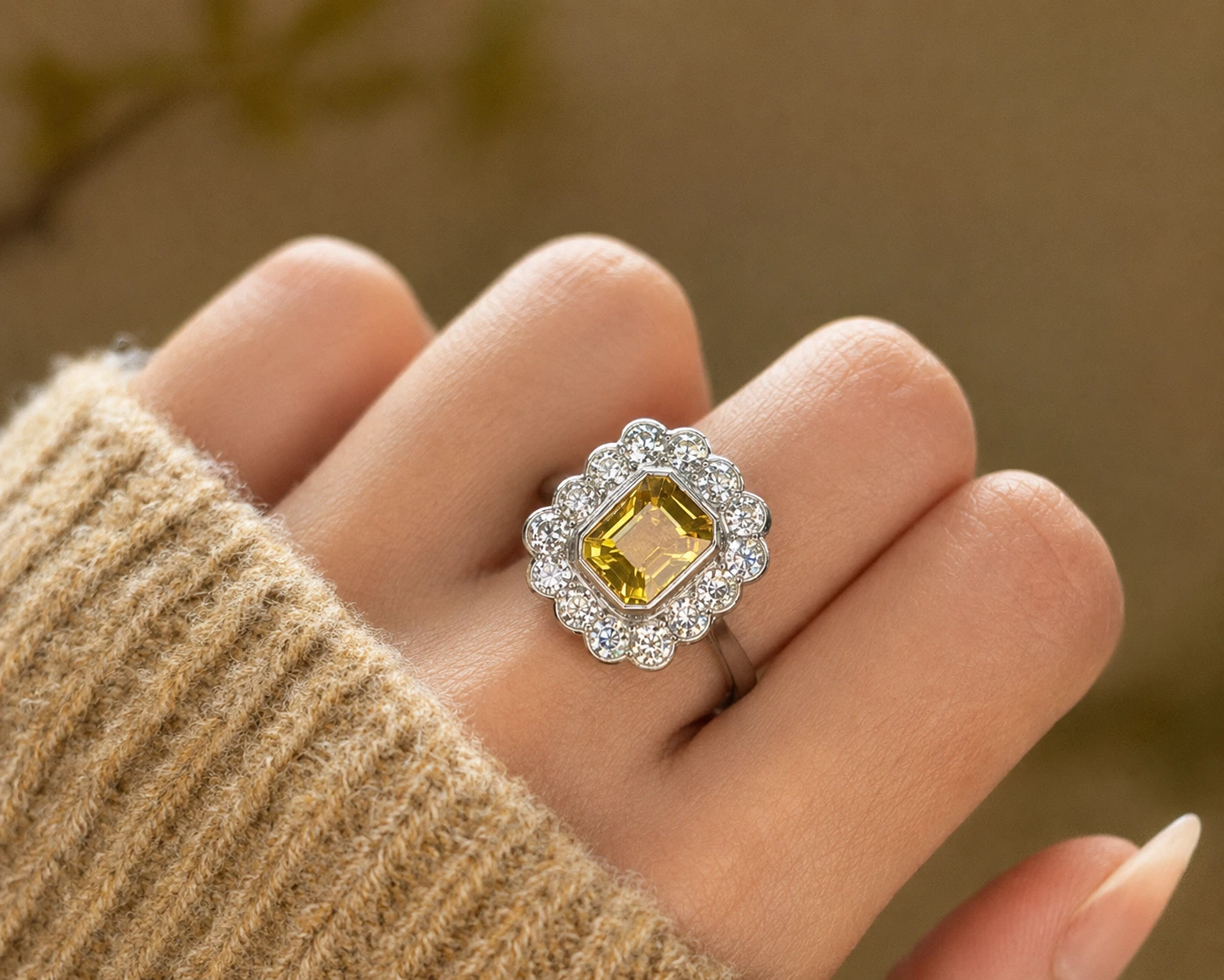 yellow sapphire on hand