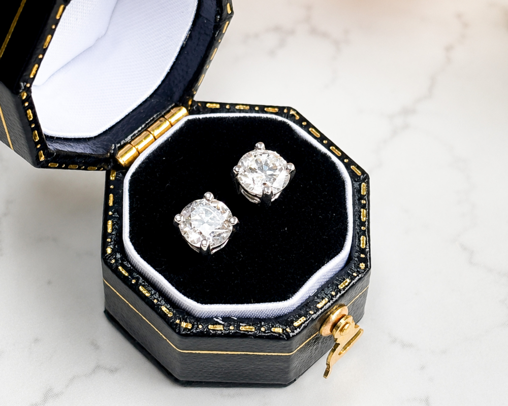 vintage 1.66ct diamond studs in 18ct white gold circa 1970s for sale in Leeds, shown in a black box