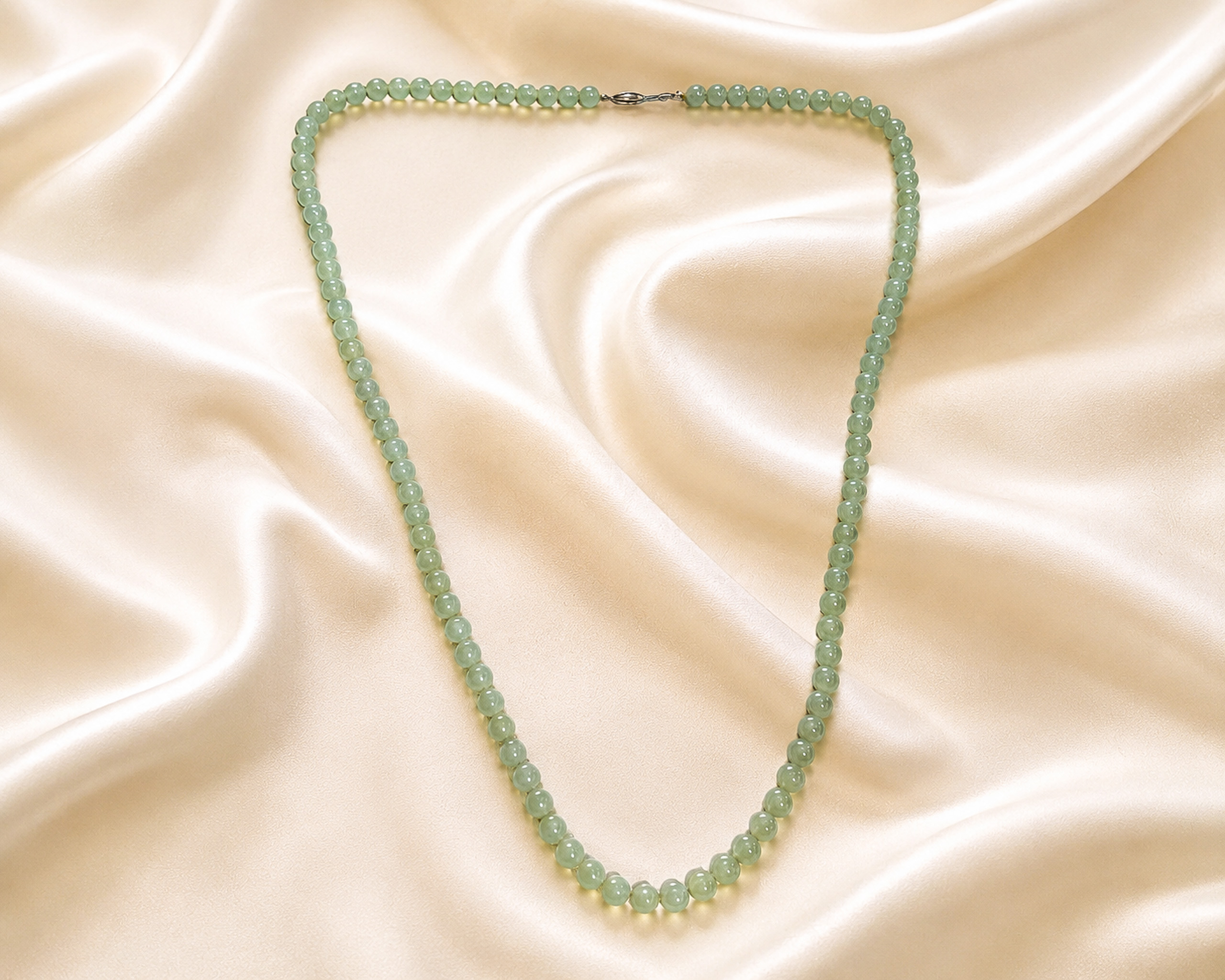 1920s jade beads 3