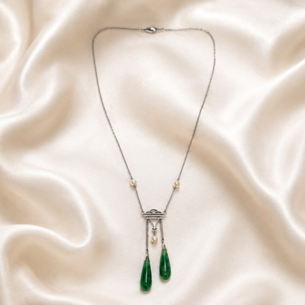 antique 1930s Art deco jade and pearl necklace in 9ct white gold for sale in Leeds