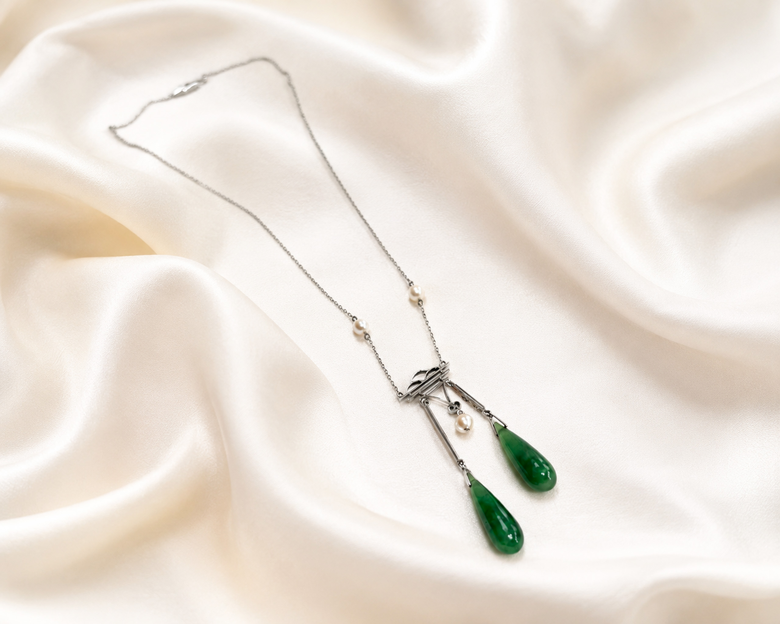 art deco jade and pearl necklace