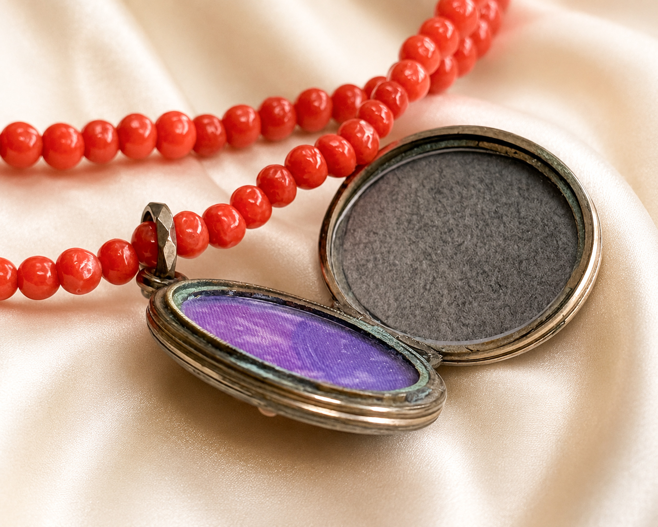 coral beads open locket