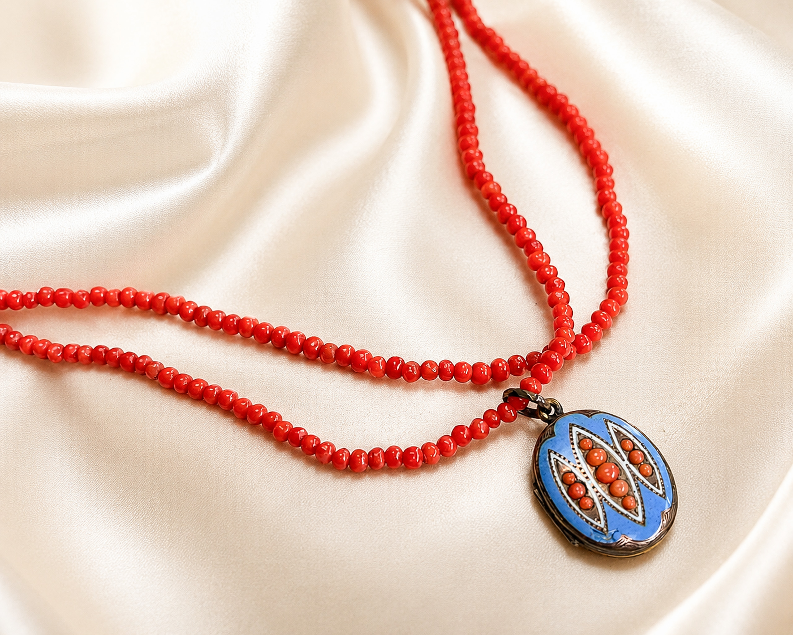 coral necklace