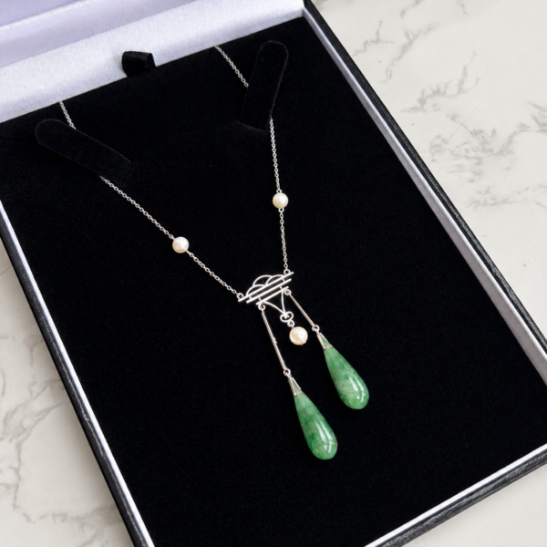 antique 1930s Art deco jade and pearl necklace in 9ct white gold for sale in Leeds shown in a black presentation box