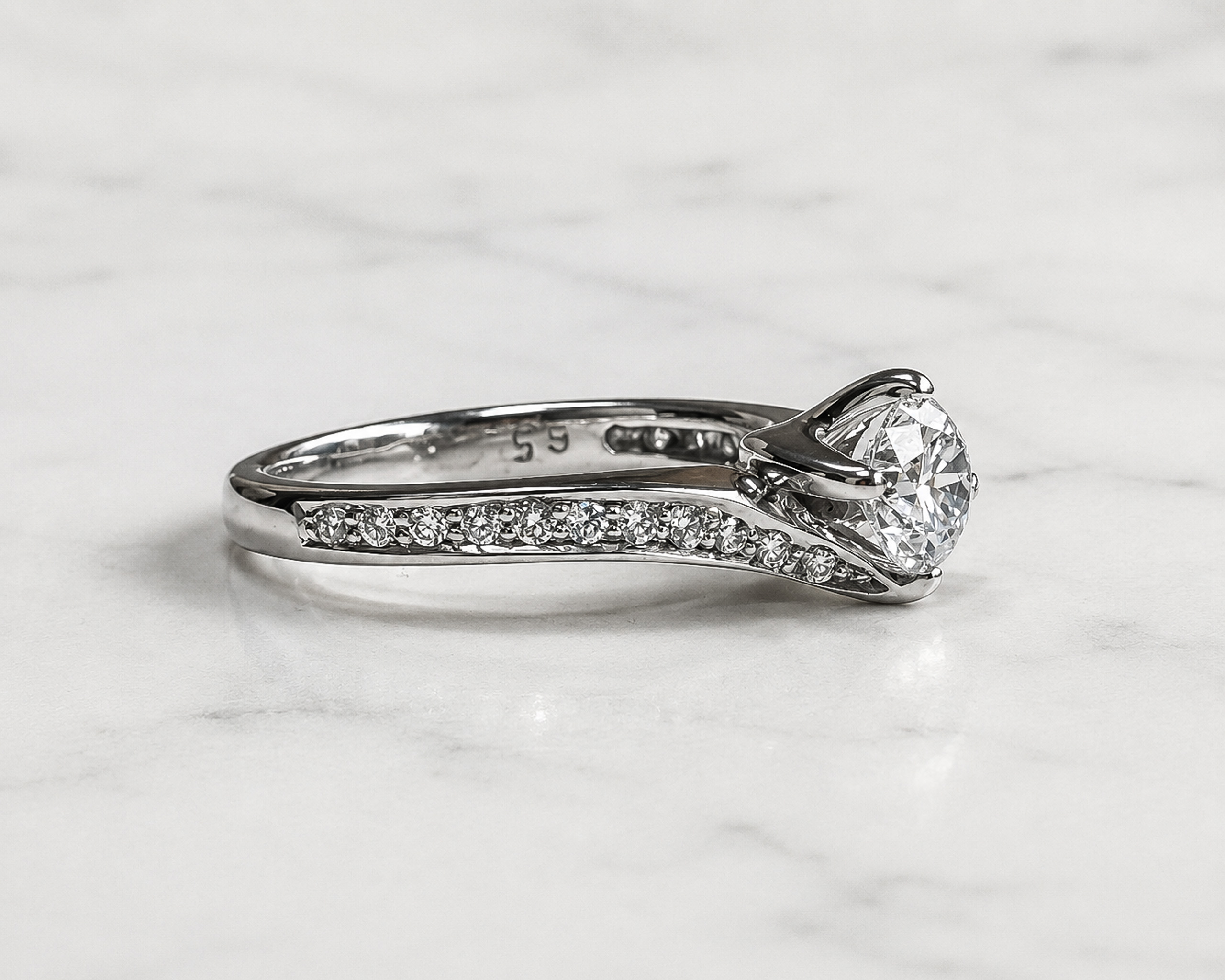 twist ring side view