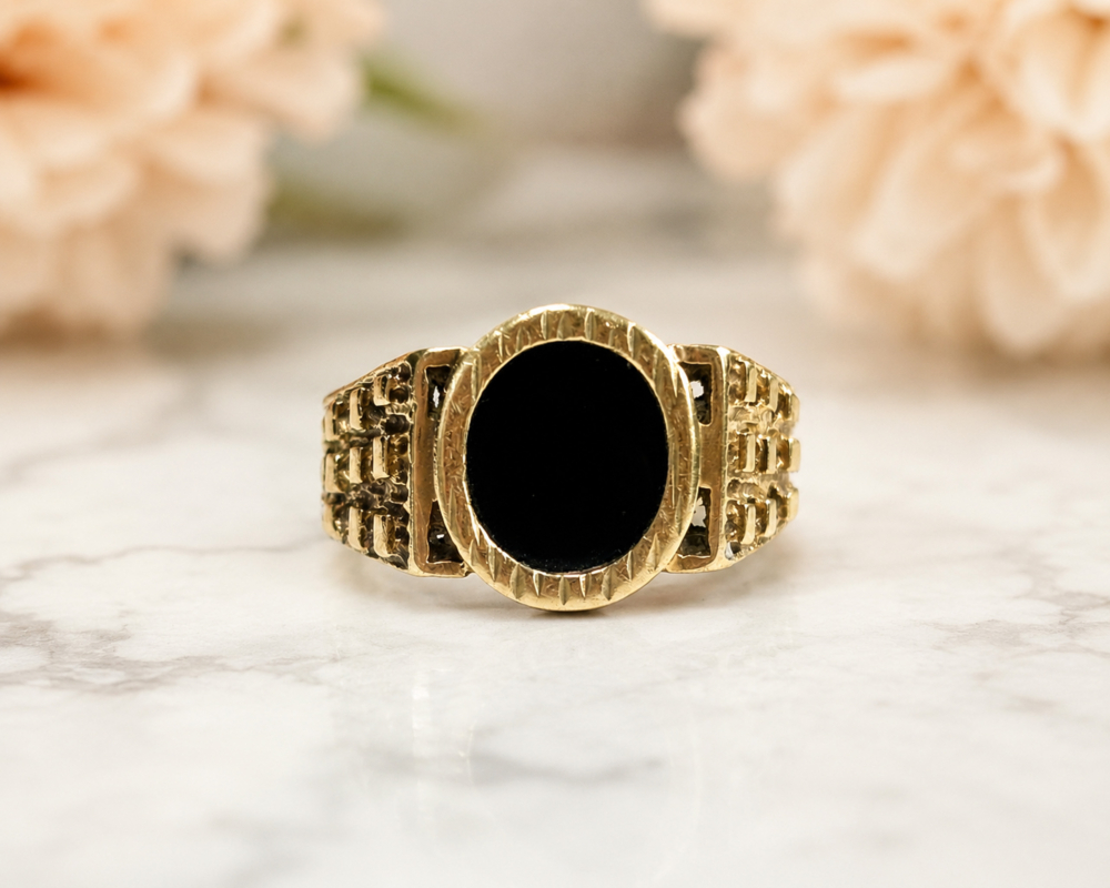 vintage onyx signet ring vintage onyx signet ring circa 1970s. Signet ring for him for sale in Leeds