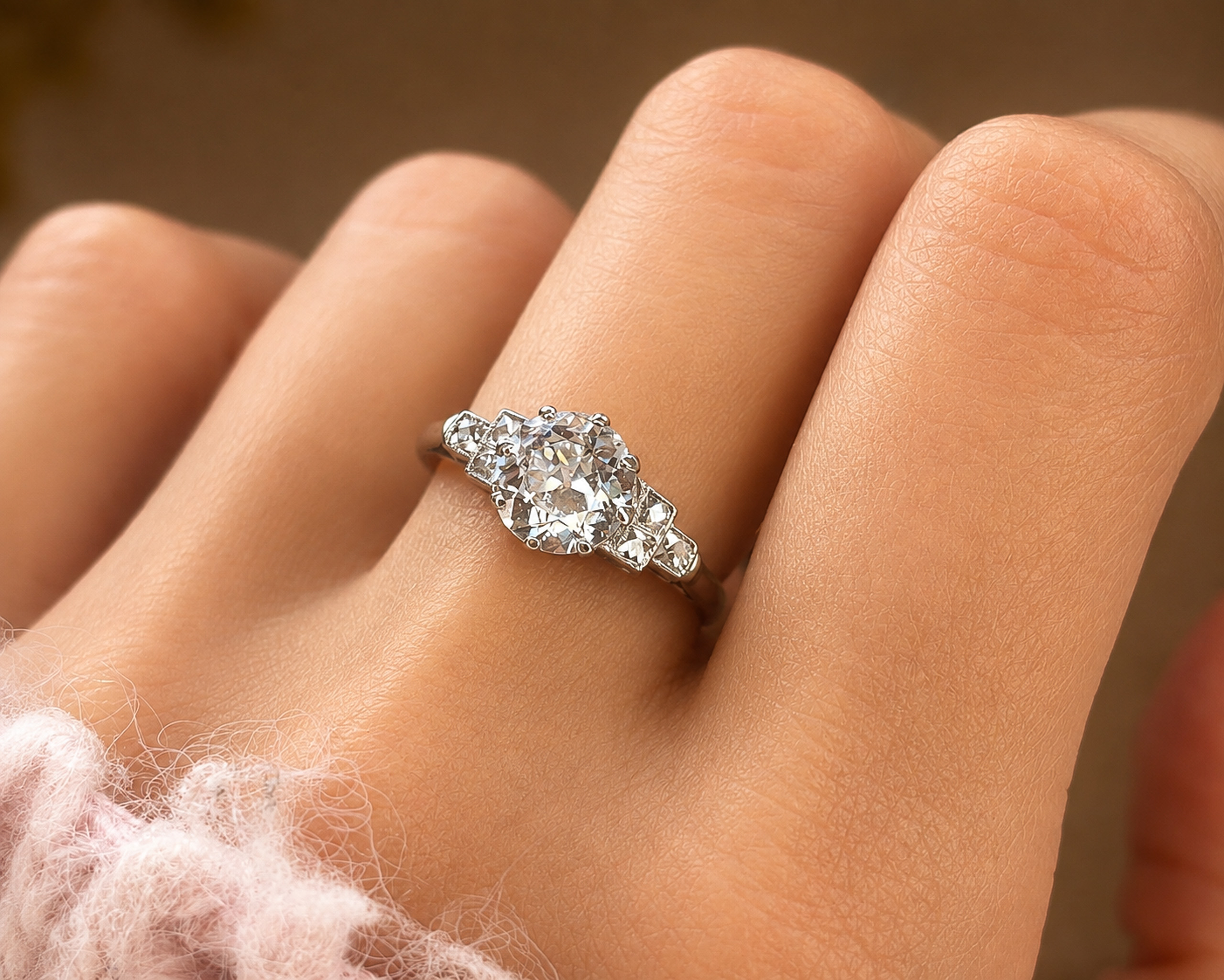 art deco on hand