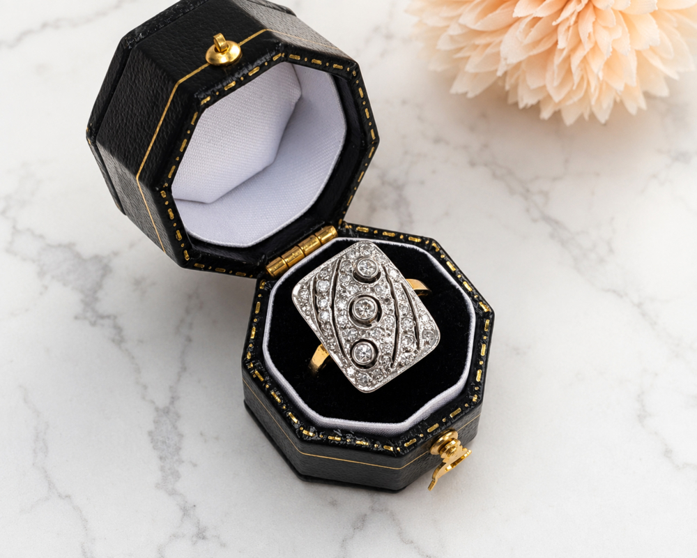 Art Deco style diamond panel ring in 18ct yellow gold for sale in Leeds, in a black box