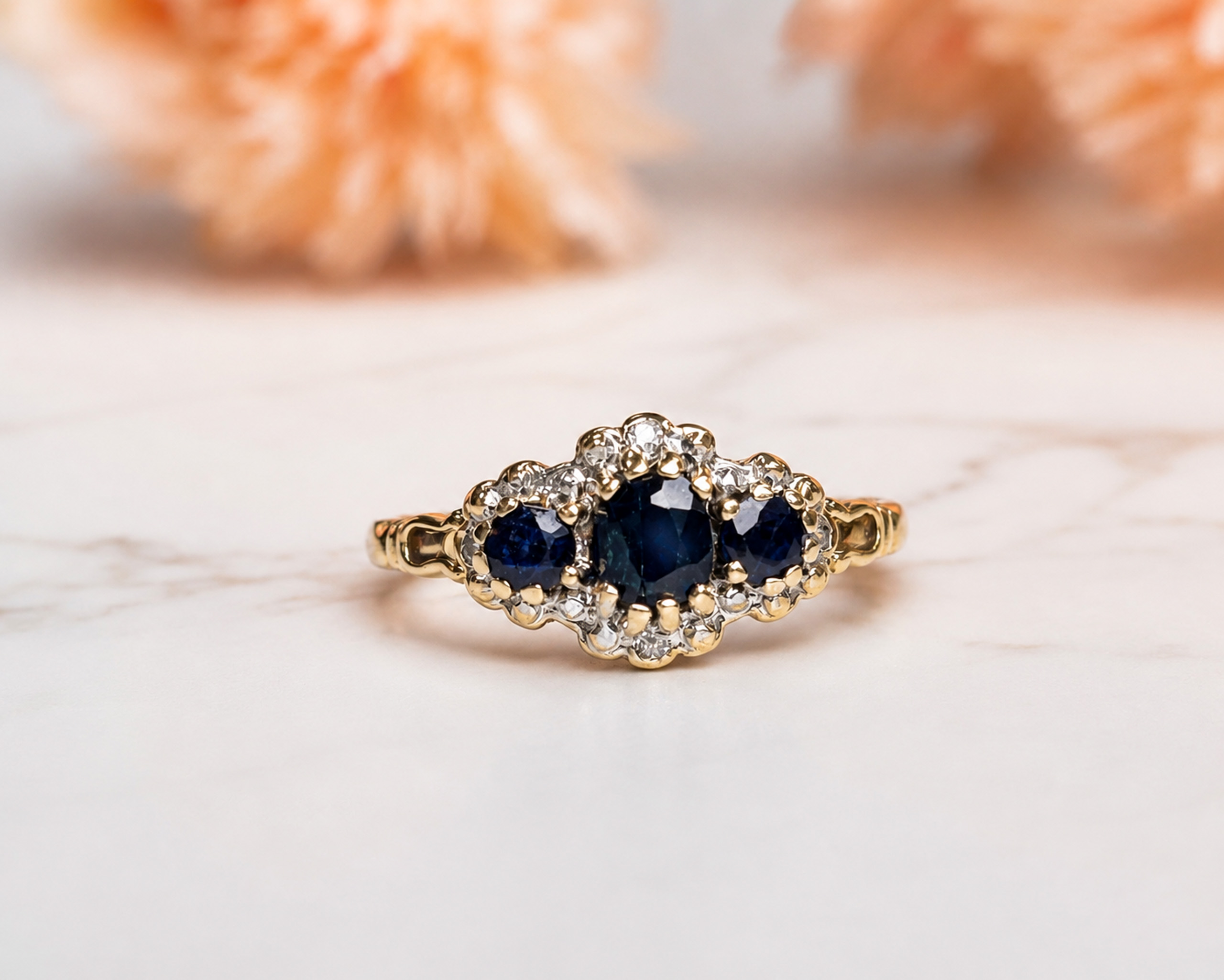 vintage 9ct sapphire ring