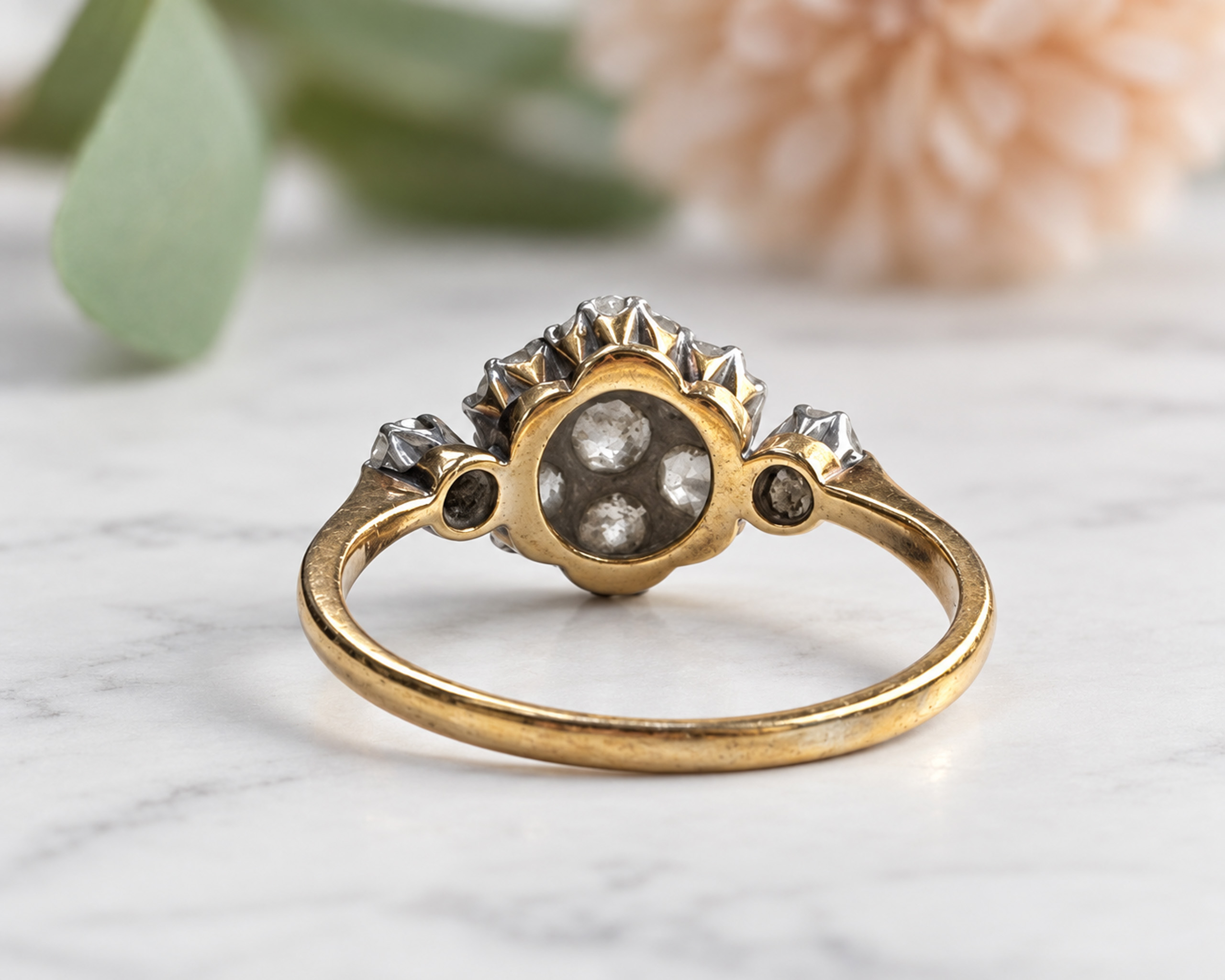 art deco daisy cluster back