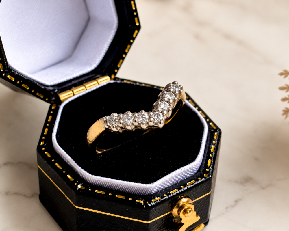 vintage diamond wishbone ring in 9ct yellow gold for sale in Leeds, in a black box