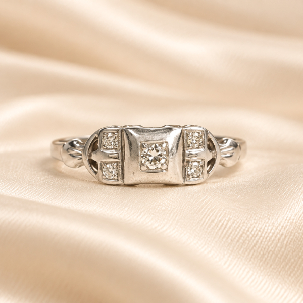 art deco diamond plaque ring in 18ct white gold for sale in Leeds
