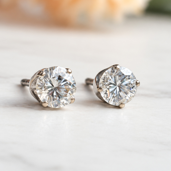 vintage 1ct diamond studs in 18ct white gold, VS1 clarity and H colour for sale in Leeds