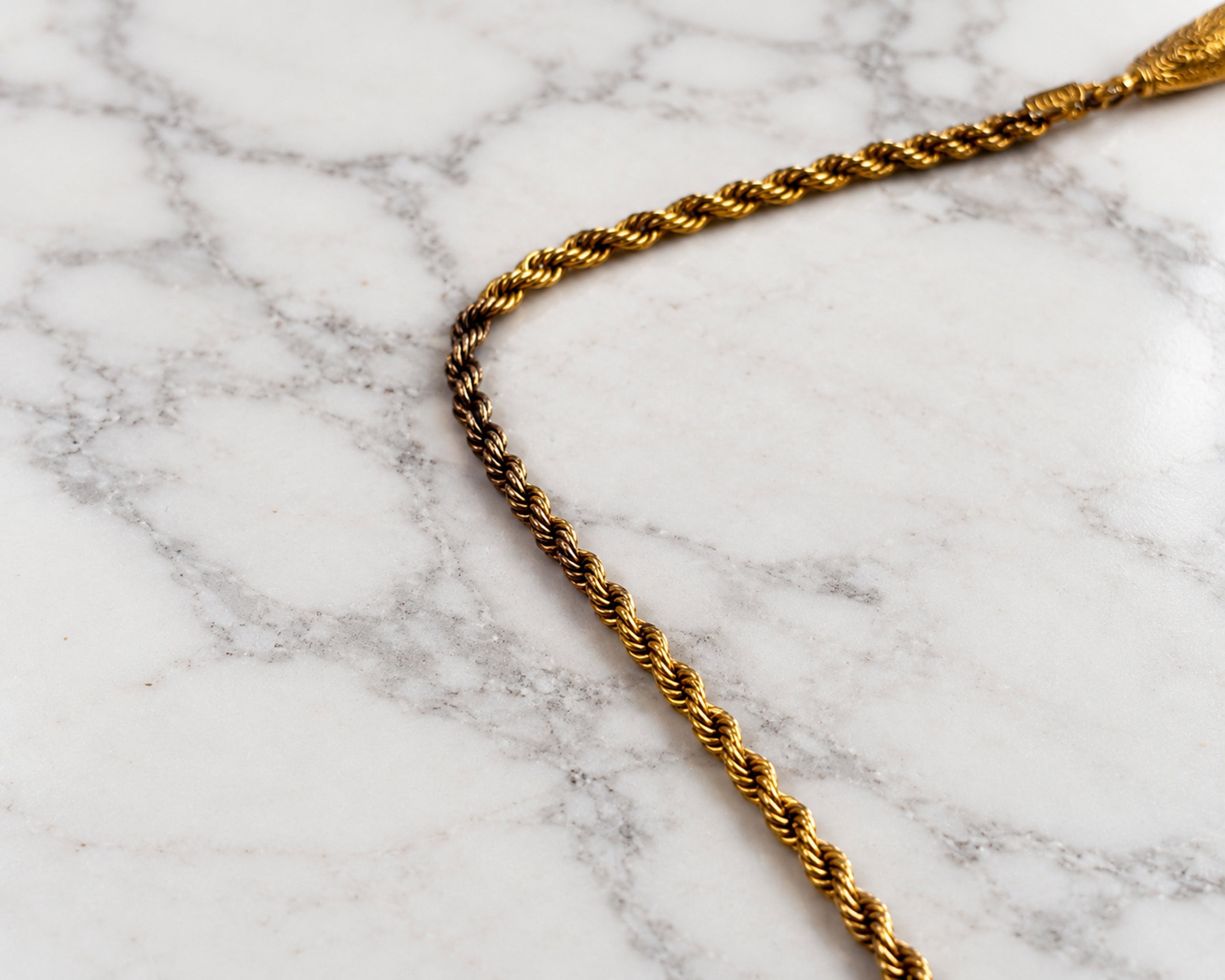antique chain discolouration