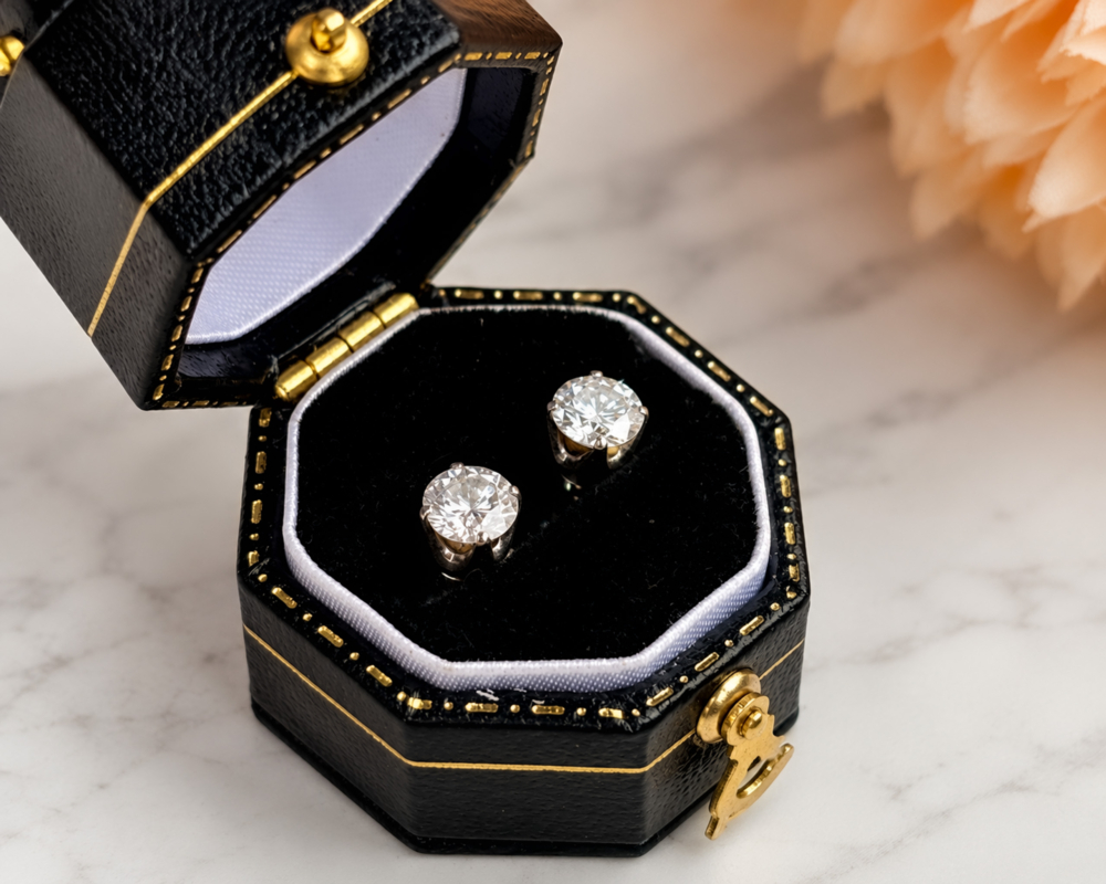 vintage 1ct diamond studs in 18ct white gold, VS1 clarity and H colour for sale in Leeds, in a black presentation box