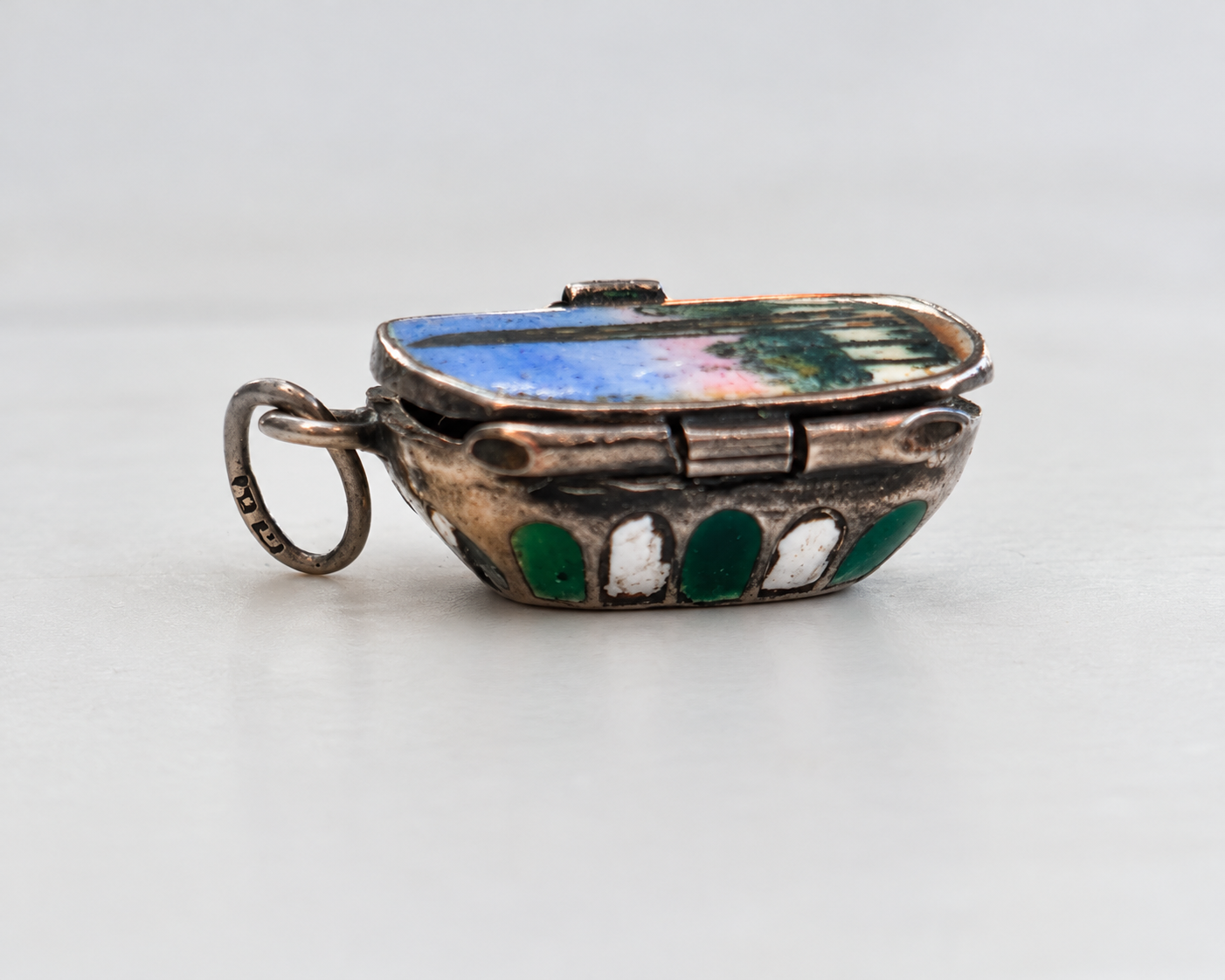 moses basket charm side